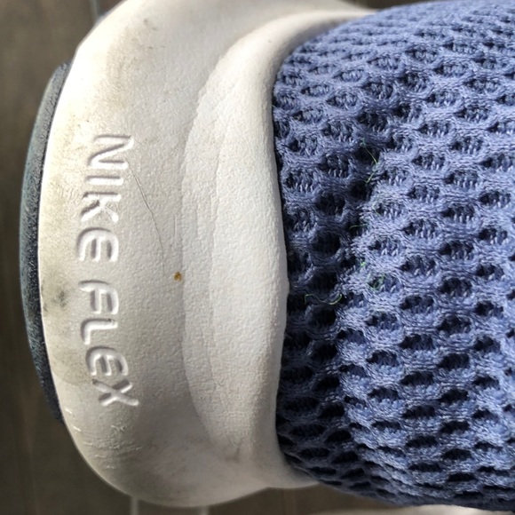 Nike flex sneakers size 12 mens. Gently worn. - Picture 6 of 6